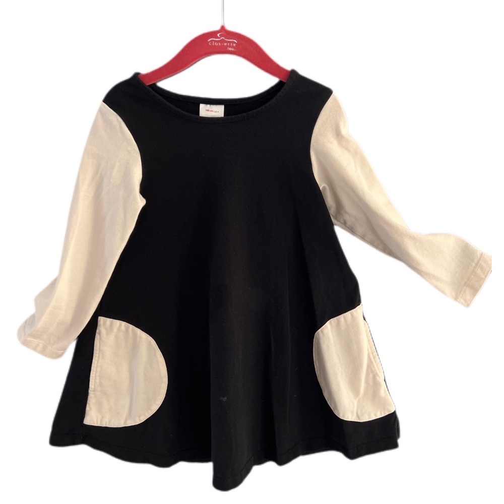 Hanna Andersson long sleeve swing dress. Black & white. Size 100 | US 4